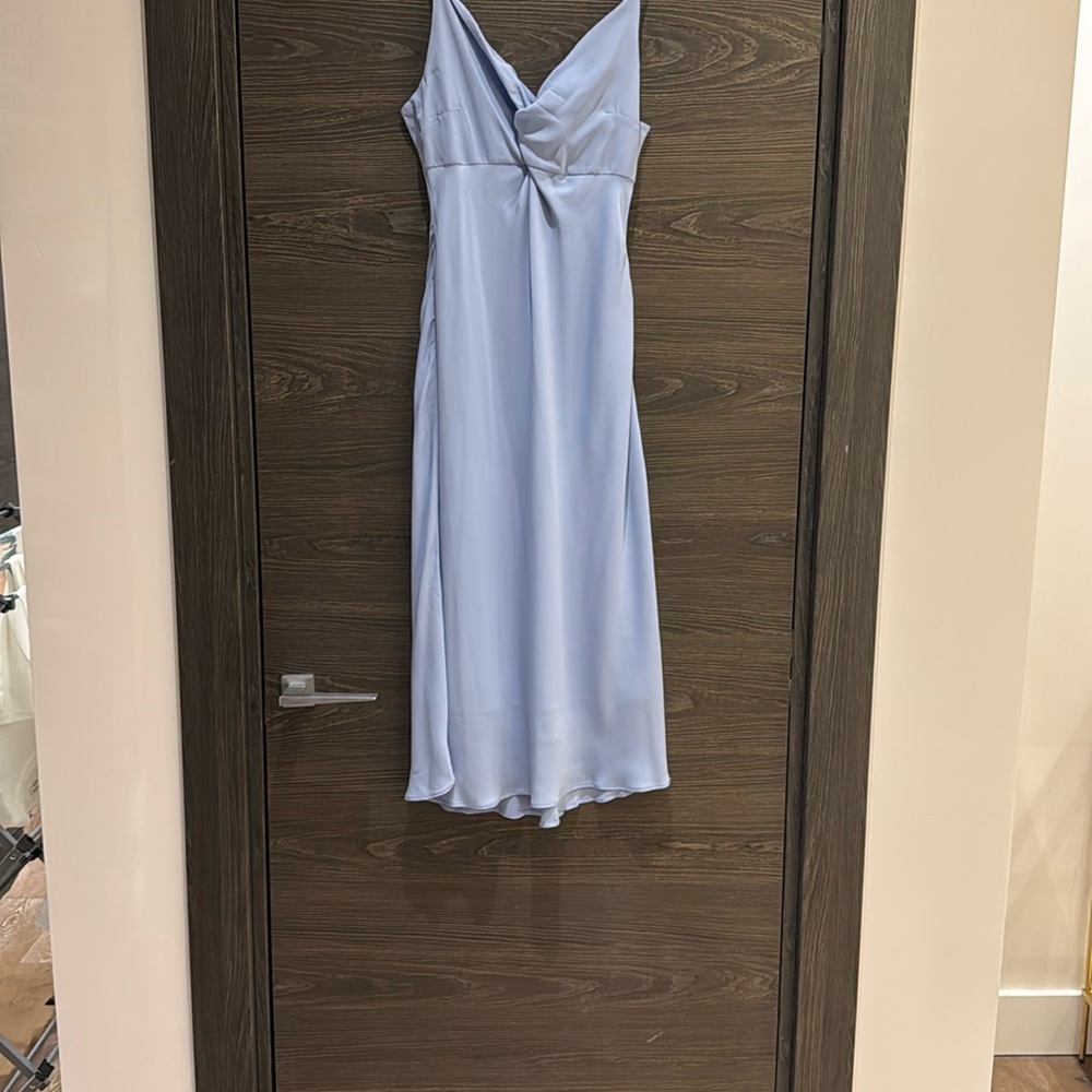 Elegant Light Blue Sleeveless Dress